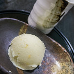 とんかつあさくら - 選り抜きロースとんかつ定食（1700円）+自家製みそだれ（200円）