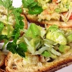 伊酒リア - 北海道産 タラバガニとアボカドのカナッペ 