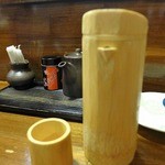 Ajisaishinya - お銚子も猪口も竹製