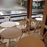 ブーランジェリー アダチ パティスリー - イートインコーナー