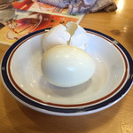 コメダ珈琲店 - ゆでたまごの脱皮