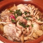 牡蠣とキノコのアヒージョ