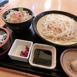 Oshokuji Dokoro Gochisouya - 朝割のうどんとネギトロ丼