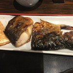 まるかみ水産 - 焼魚定食 ¥750 のサバ、ホッケ、ハラス