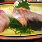 茅ヶ崎 海ぶね - お刺身定食 ¥1,000 のお刺身