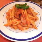 パスタの店　山猫軒 - ２０１０年８月限定メニューの　あらびきソーセージとペンネのアラビアータ