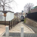 喫茶軽食 きよ水 - まずは清水坂をくだりま～す♪