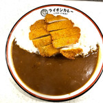 ライオンカレー - 手仕込みチキンカツカレーの大盛り400g