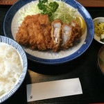 孝松 - ロースカツ定食¥1,680