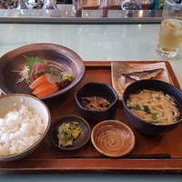 ダイナミックキッチン＆バー 響 カレッタ汐留店  - お刺身定食