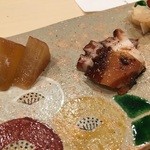 すし人　酒伊 - 蛸の桜煮