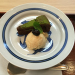 御料理 ひさまつ - 手造りのデザート 
      ガトーショコラときな粉のアイス