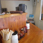 破顔 - カウンター８席のみの小じんまりとした店内