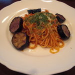 エバーグリーン - 茄子のトマトソースのパスタ。