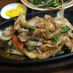 叶や - 2016年1月。焼肉定食680円。味噌味。