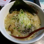 麺屋　導楽 - 長崎豚骨ラーメン700円（2016.1）