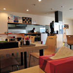 麺家 匠 - 内装（綺麗です）