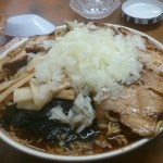 梅乃家 - ラーメン(大盛り＋薬味)