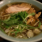 手打ちらーめん 高橋 - しょうゆらーめん 700円