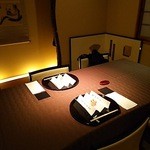 北新地 湯木 新店 - 二人個室です。