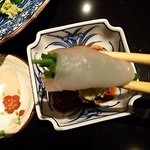 北新地 湯木 - 細葱巻いていただきます。