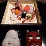 北新地 湯木 - 車海老と烏賊のお造りです。