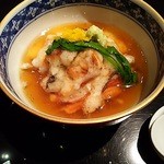 北新地 湯木 - ズワイガニの蕪蒸しです。海老芋も美味しいです。