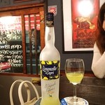 Sarubia - カプリ島のレモン果皮をアルコール度の高い蒸留酒に浸漬して作るイタリア産特産の糖度の高いレモンリキュール✨リモンチェッロ美味しくてお代わりしました(@750)