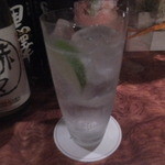 バー レガシー - ジントニック