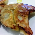 天津包子舘 - 餃子５個：３７０円