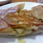 餃子５個：３７０円