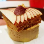 レストラン フウ - フレッシュフォアグラのテリーヌ 紅玉りんごのタルトタタン仕立て(＋１５００円)