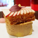 レストラン フウ - フレッシュフォアグラのテリーヌ 紅玉りんごのタルトタタン仕立て(＋１５００円)