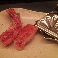 鉄板焼 銀杏 - 焼きタラバ蟹。