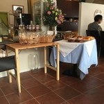 シェフズ テーブル オダカ - 満席なので店内写真はここだけで（笑）