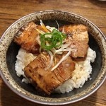 海海ラーメン　 - ミニチャーシュー丼（らーめんとセットで300円）