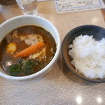 かれー屋ひろし - チキンスープカレー(1000円）