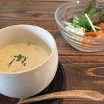 家鴨軒 - ランチのスープ・サラダ