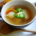 ダイニング和香葉 - 洋食：具沢山のベーコンのコンソメスープ