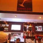 B&B BURGER & BEER - バーカウンター