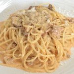 レストラン 花水 - ツナとしめじのビスクソースパスタ