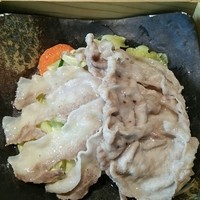 羅豚 ギンザ・グラッセ - 黒豚せいろ蒸し！