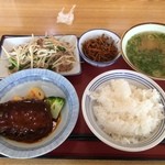堺御陵通食堂 - ハンバーグ定食