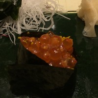 銀座 久兵衛 銀座本店 - イクラ軍艦