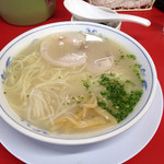 南京ラーメン 黒門 - ラーメン全景。