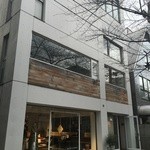 クラフタル - ビルの2階