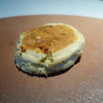 クラフタル - ゴマのパン