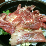 小野川温泉　たかさごや - 米沢牛すき焼き鍋（まだ火を入れる前）