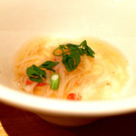 よろにく - 2016/01_汲みだし豆腐と蟹のポン酢ジュレ