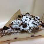 fika. - ★★★★ ゴルゴンゾーラのチーズケーキ カリサクナッツの食感とトロトロチーズがベストマッチ 初めての食感❣️